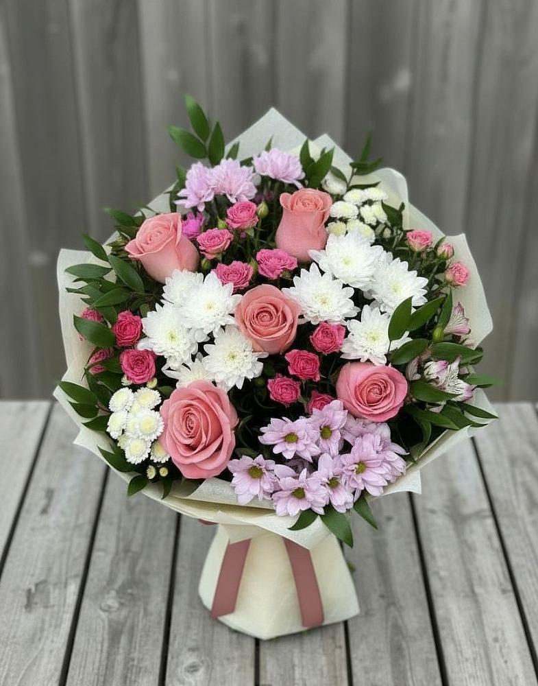 Букет цветов из: Альстромерии, Гвоздики, Розы и Хризантемы в Калтане