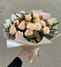 Букет Кремовые розы Латте в Калтане