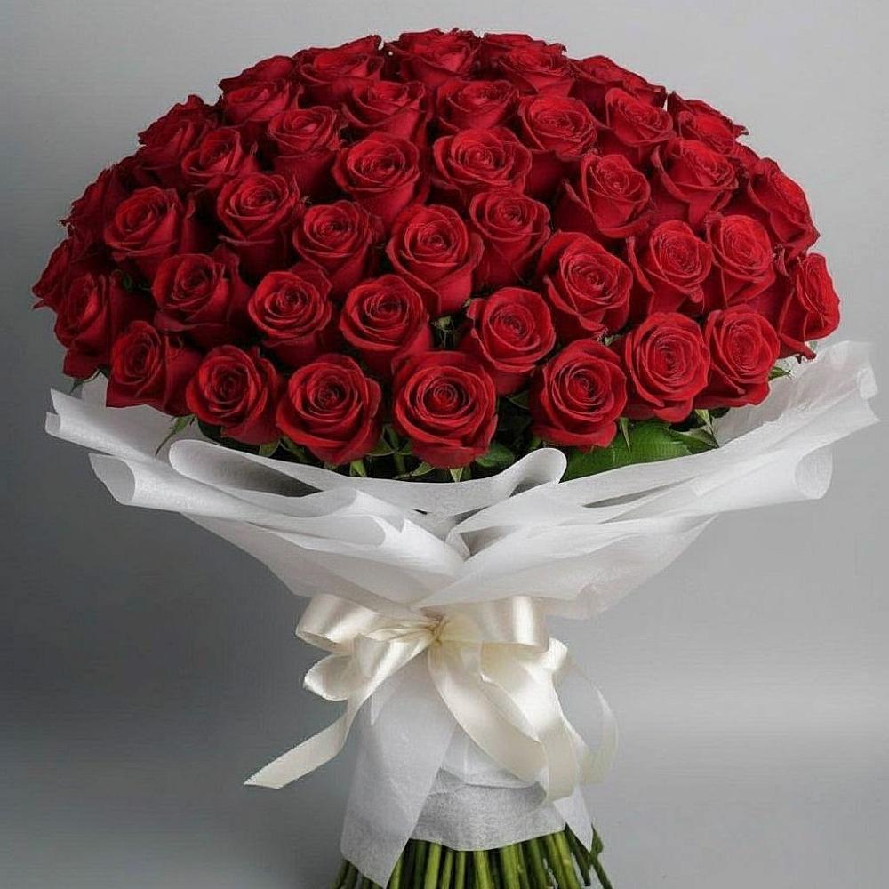 Букет 101 Красная роза Блэк Мэджик в Калтане