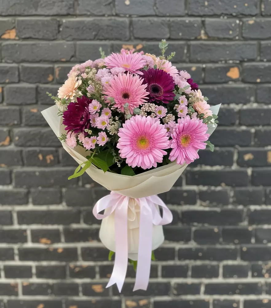 Букет цветов из: Герберы и Хризантемы в Калтане