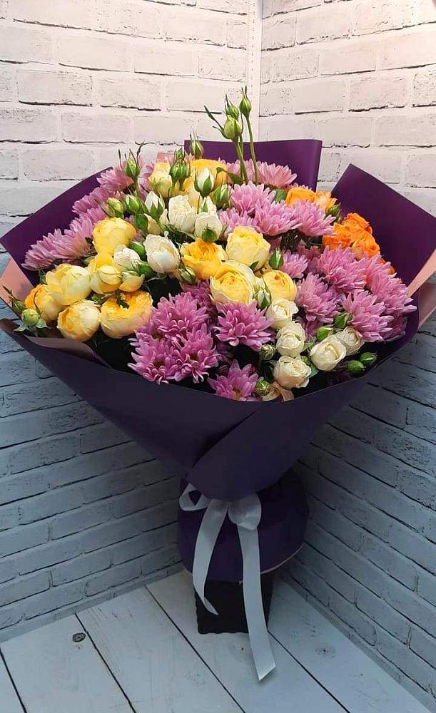 Букет цветов из: Хризантемы и Розы в Калтане