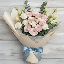 Букет цветов из:  Лизиантусы в Калтане