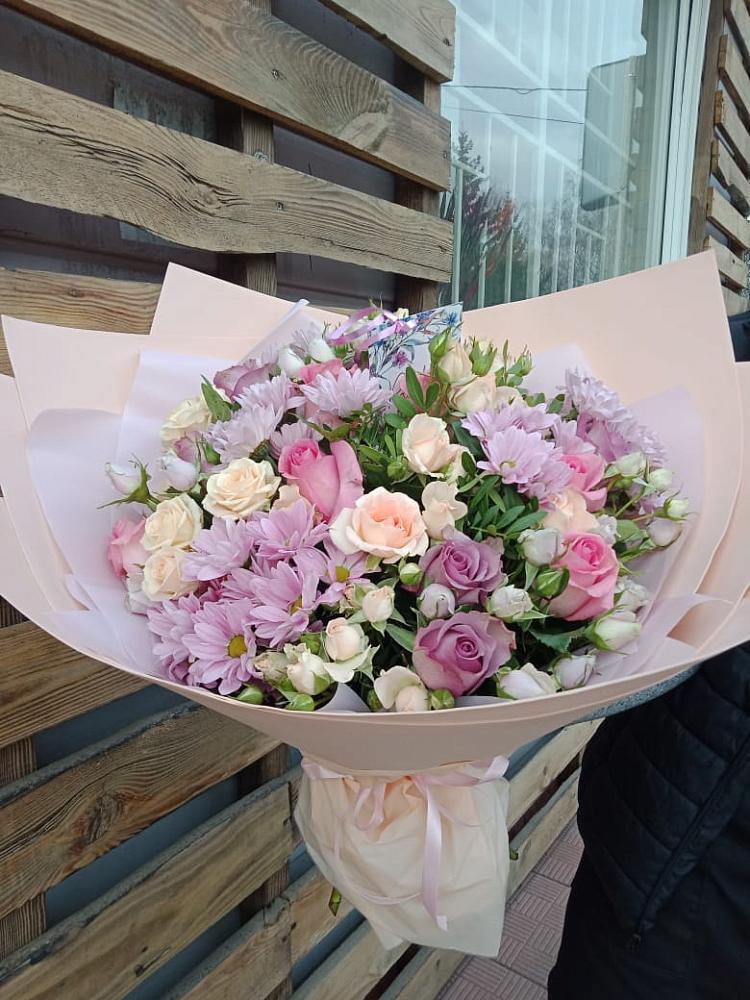 Букет цветов из: Розы и Хризантемы в Калтане