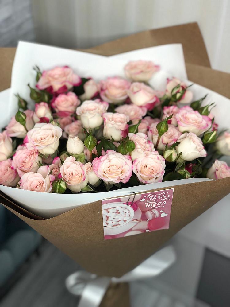 Букет цветов из: Розы в Калтане