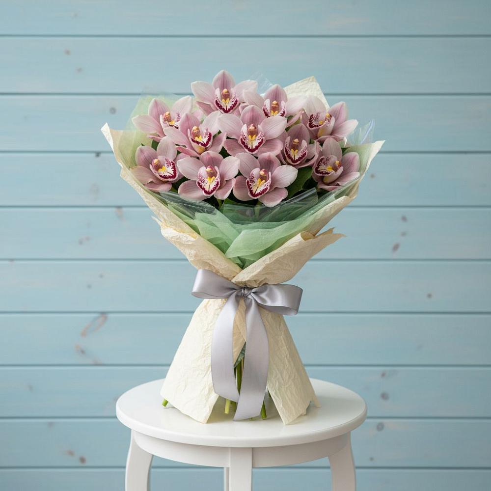 Букет цветов из: Орхидеи и Розы в Калтане