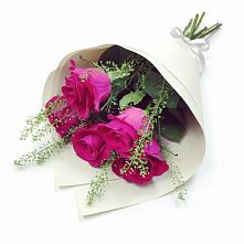 Букет цветов из:  Розы в Калтане