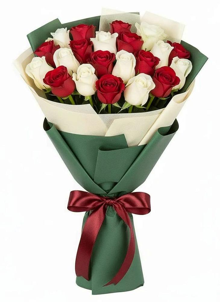 Букет Микс из красных и белых роз в Калтане