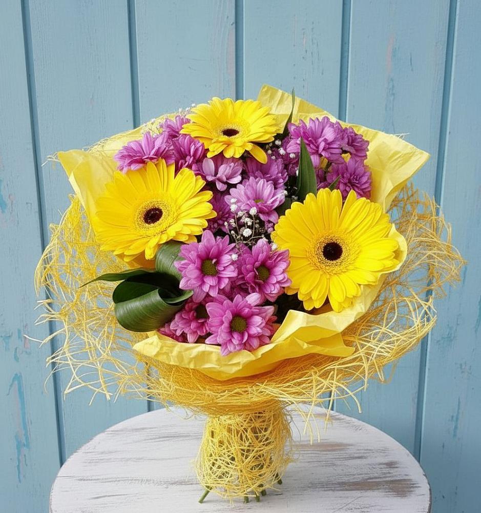 Букет цветов из: Хризантемы и Герберы в Калтане