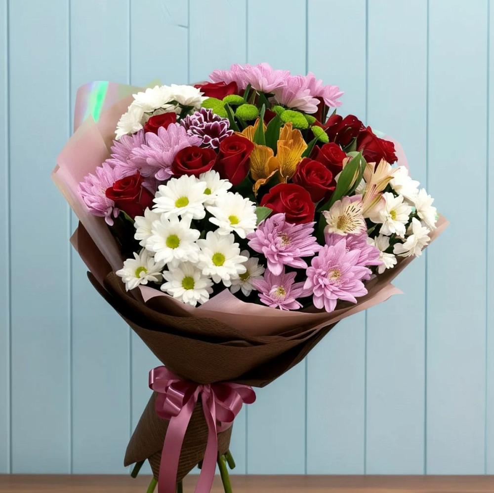 Букет цветов из: Розы, Хризантемы и Альстромерии в Калтане