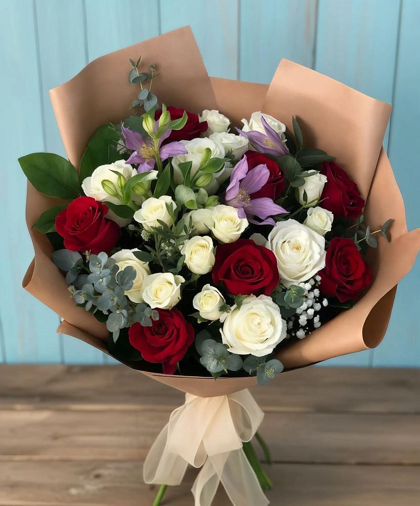 Букет цветов из: Розы и Альстромерии в Калтане
